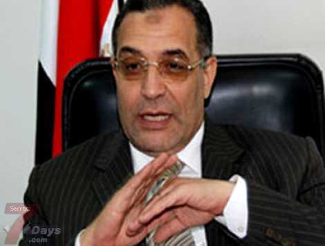 أحمد رفعت عبدالغفار رئيس مصلحة الضرائب المصرية
